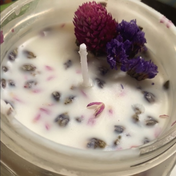 In Lust Candle - Picture 4 of 4